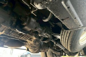 サムネイル: 【★超希少★】平成21年式　エルフ　ローダーダンプ　４WD！　最大積載3000㎏　三方開き　