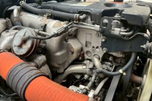 サムネイル: 【★超希少★】平成21年式　エルフ　ローダーダンプ　４WD！　最大積載3000㎏　三方開き　