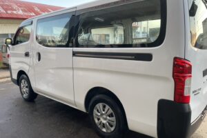 サムネイル: 平成26年　NV350キャラバンバン 切替4WD オートマ 車検1年付