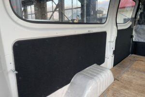 サムネイル: 平成26年　NV350キャラバンバン 切替4WD オートマ 車検1年付