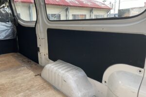 サムネイル: 平成26年　NV350キャラバンバン 切替4WD オートマ 車検1年付