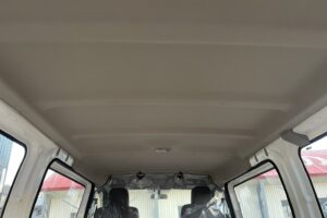 サムネイル: 平成26年　NV350キャラバンバン 切替4WD オートマ 車検1年付