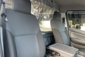 サムネイル: 平成26年　NV350キャラバンバン 切替4WD オートマ 車検1年付