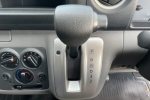 サムネイル: 平成26年　NV350キャラバンバン 切替4WD オートマ 車検1年付