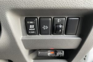 サムネイル: 平成26年　NV350キャラバンバン 切替4WD オートマ 車検1年付