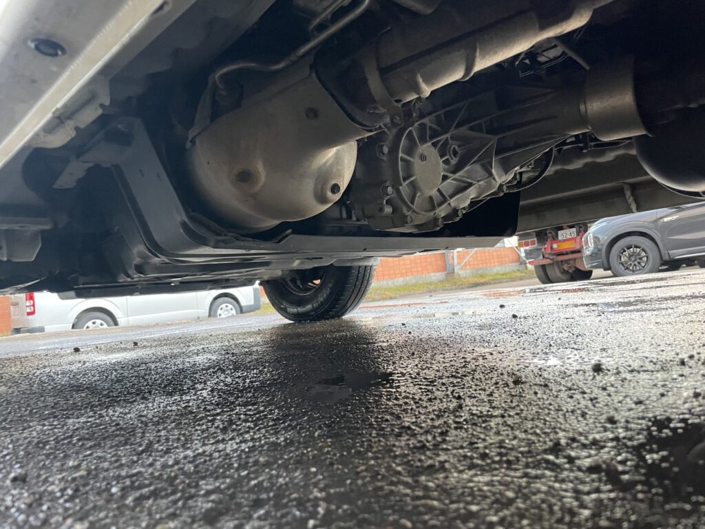 平成26年　NV350キャラバンバン 切替4WD オートマ 車検1年付