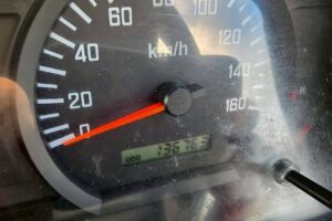 サムネイル: 平成24年　いすゞ　エルフ　２トン平ロング　４WD・５方開き（車検令和８年４月）