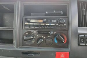 サムネイル: 平成24年　いすゞ　エルフ　２トン平ロング　４WD・５方開き（車検令和８年４月）