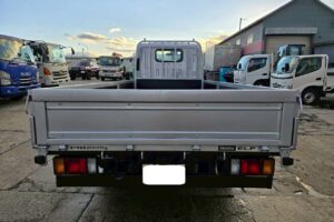 サムネイル: 平成24年　いすゞ　エルフ　２トン平ロング　４WD・５方開き（車検令和８年４月）