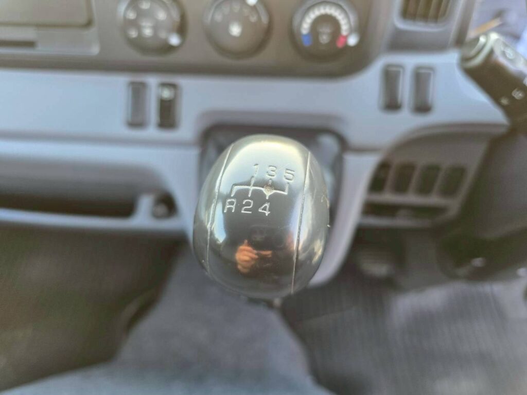 平成28年　三菱　キャンター　２トン平ロング　全低床・軽々ゲート付（車検令和8年6月）