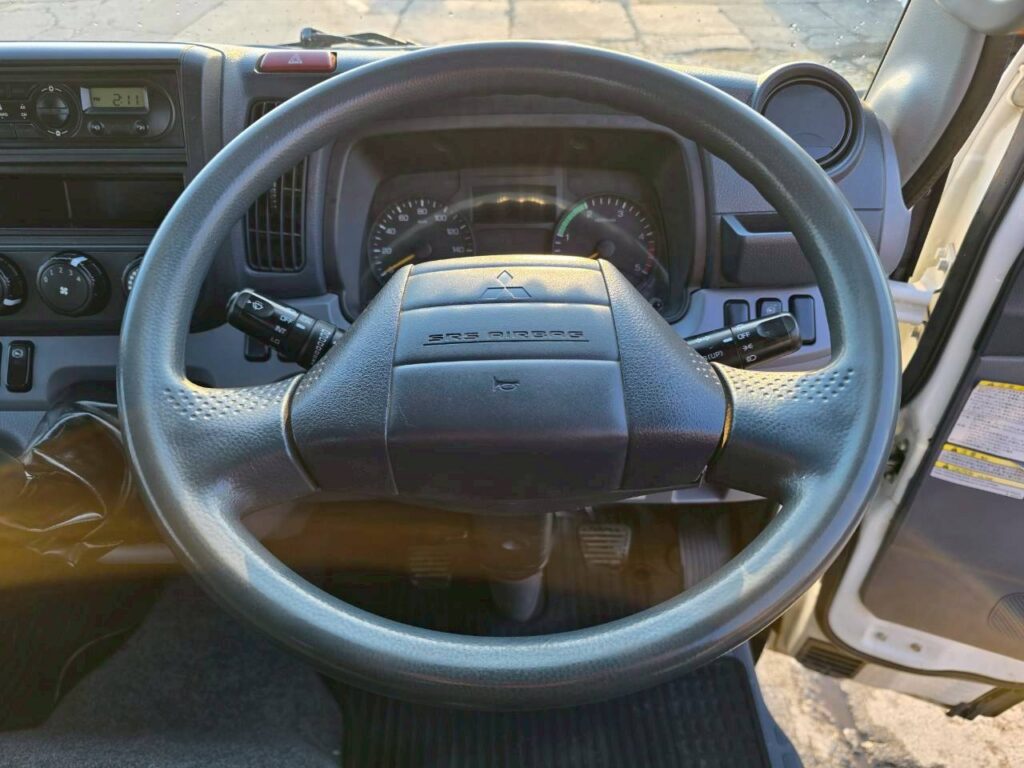 平成28年　三菱　キャンター　２トン平ロング　全低床・軽々ゲート付（車検令和8年6月）