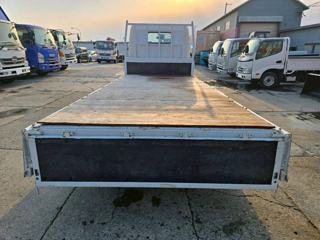 平成28年　三菱　キャンター　２トン平ロング　全低床・軽々ゲート付（車検令和8年6月）