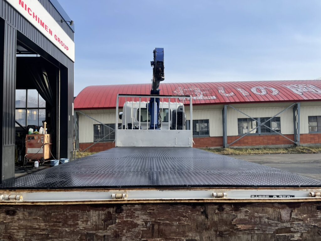 平成23年　レンジャー４トン４段クレーン　ロング　ラジコン　車検1年付