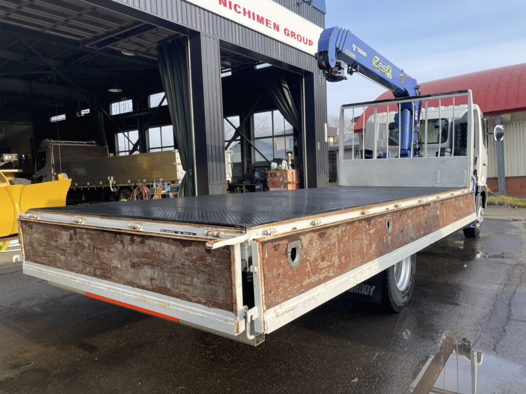 平成23年　レンジャー４トン４段クレーン　ロング　ラジコン　車検1年付