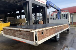 サムネイル: 平成23年　レンジャー４トン４段クレーン　ロング　ラジコン　車検1年付