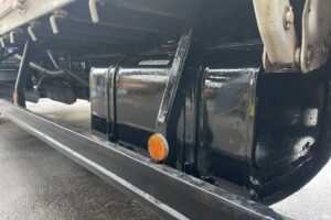 サムネイル: 平成23年　レンジャー４トン４段クレーン　ロング　ラジコン　車検1年付