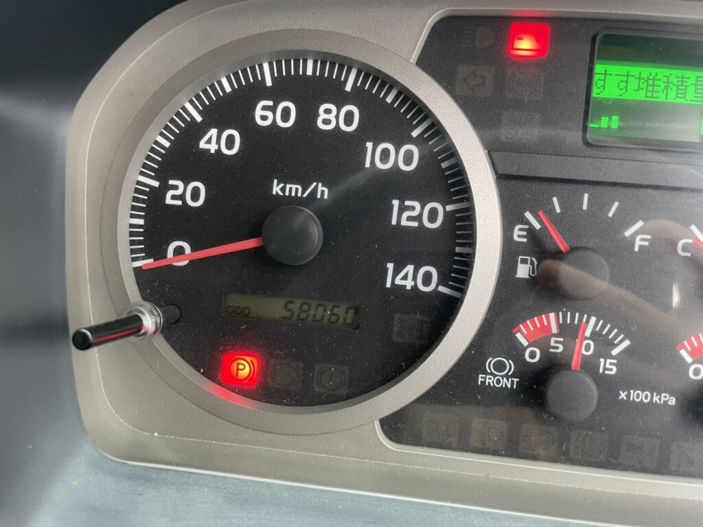 平成23年　レンジャー４トン４段クレーン　ロング　ラジコン　車検1年付