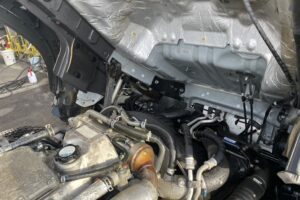 サムネイル: 平成23年　レンジャー４トン４段クレーン　ロング　ラジコン　車検1年付