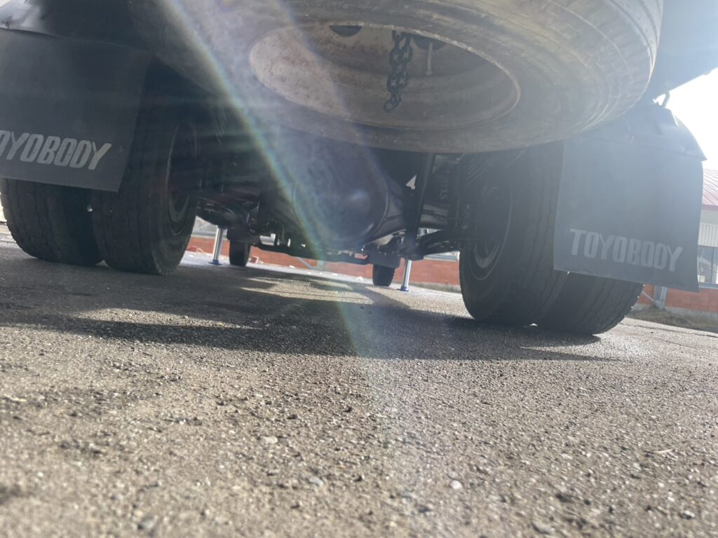 平成23年　レンジャー４トン４段クレーン　ロング　ラジコン　車検1年付