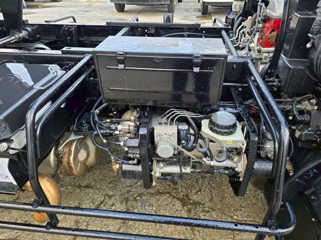 平成30年　日野　レンジャー　４トンダンプ　コボレーン付・荷台塗装済！（車検1年付）