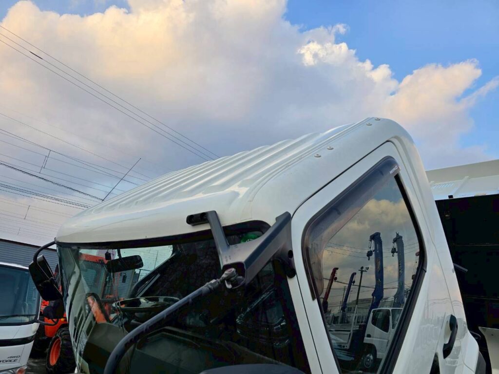 平成30年　日野　レンジャー　４トンダンプ　コボレーン付・荷台塗装済！（車検1年付）