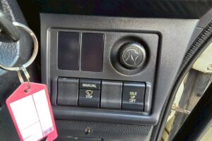 サムネイル: 平成30年　日野　レンジャー　４トンダンプ　コボレーン付・荷台塗装済！（車検1年付）