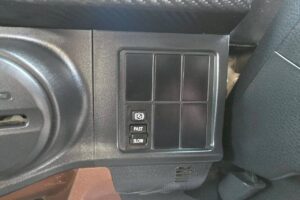 サムネイル: 平成30年　日野　レンジャー　４トンダンプ　コボレーン付・荷台塗装済！（車検1年付）