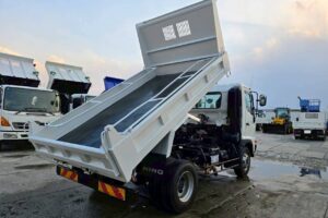 サムネイル: 平成30年　日野　レンジャー　４トンダンプ　コボレーン付・荷台塗装済！（車検1年付）