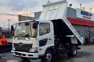 平成30年　日野　レンジャー　４トンダンプ　コボレーン付・荷台塗装済！（車検1年付）