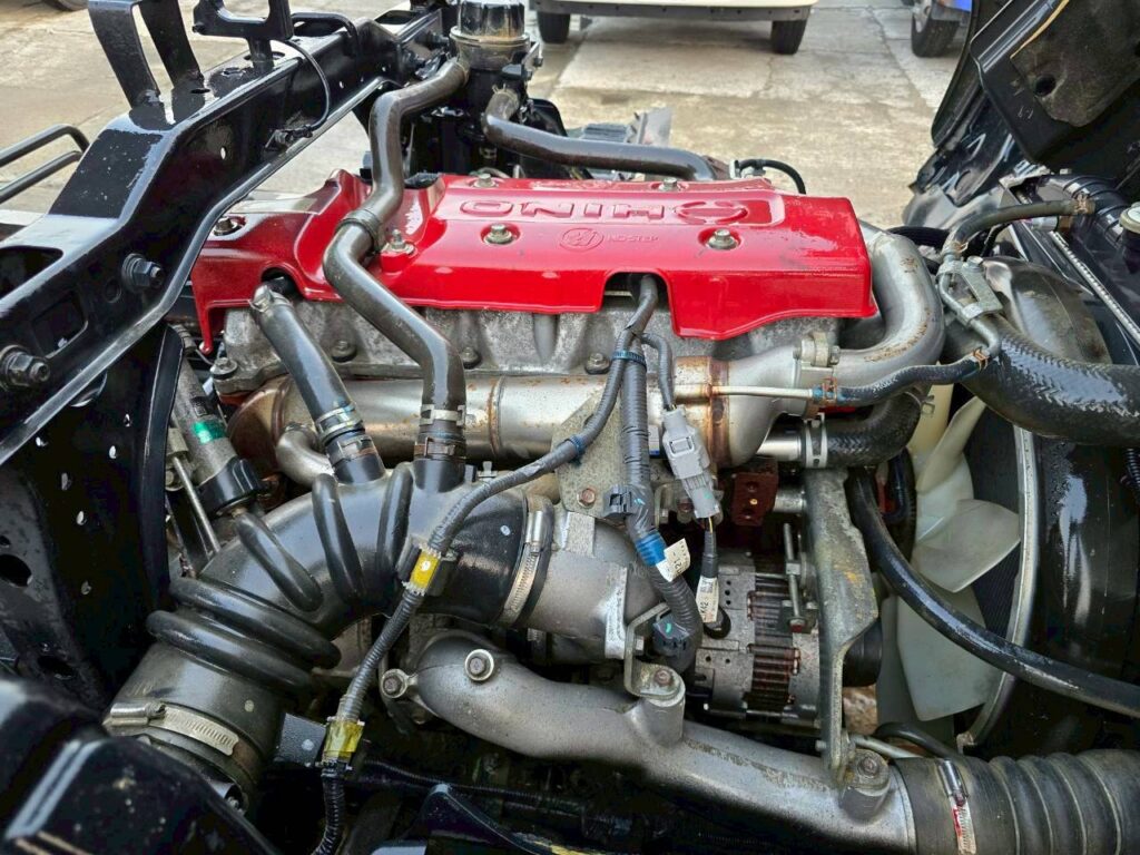 平成29年　日野　レンジャー　４トンダンプ　Ｌゲート・電動コボレーン付（車検令和８年２月）