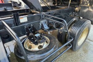 サムネイル: 平成29年　日野　レンジャー　４トンダンプ　Ｌゲート・電動コボレーン付（車検令和８年２月）