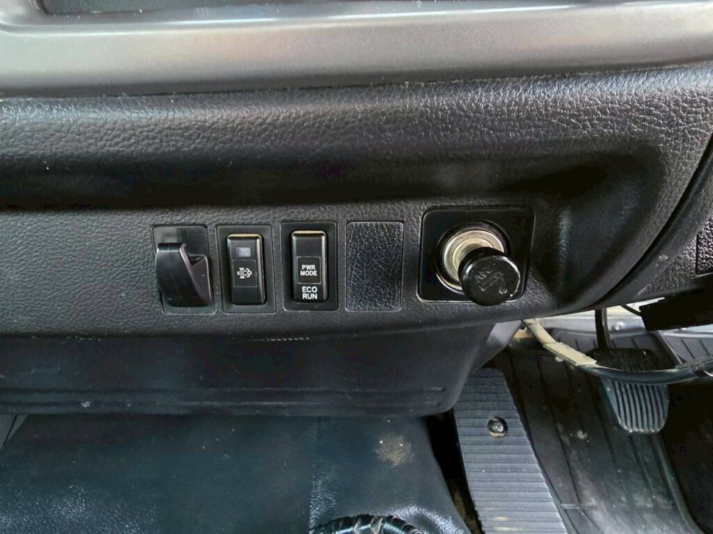 平成29年　日野　レンジャー　４トンダンプ　Ｌゲート・電動コボレーン付（車検令和８年２月）