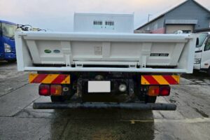 サムネイル: 平成29年　日野　レンジャー　４トンダンプ　Ｌゲート・電動コボレーン付（車検令和８年２月）