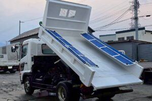 サムネイル: 平成29年　日野　レンジャー　４トンダンプ　Ｌゲート・電動コボレーン付（車検令和８年２月）