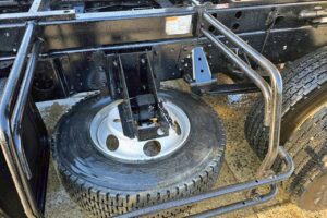 サムネイル: 令和１年　日野　レンジャー　４トンダンプ　コボレーン付・荷台塗装済！（車検1年付）