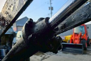 サムネイル: 令和１年　日野　レンジャー　４トンダンプ　コボレーン付・荷台塗装済！（車検1年付）