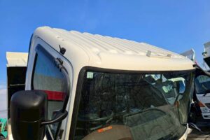 サムネイル: 令和１年　日野　レンジャー　４トンダンプ　コボレーン付・荷台塗装済！（車検1年付）