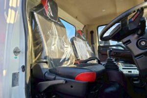 サムネイル: 令和１年　日野　レンジャー　４トンダンプ　コボレーン付・荷台塗装済！（車検1年付）