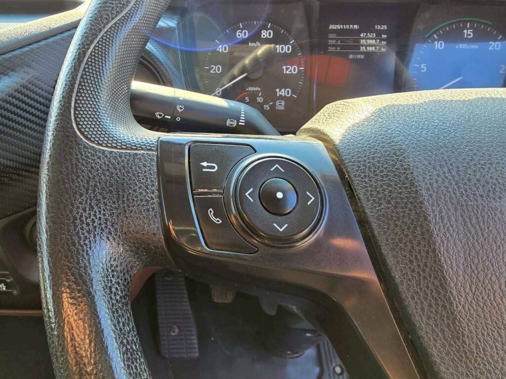 令和１年　日野　レンジャー　４トンダンプ　コボレーン付・荷台塗装済！（車検1年付）