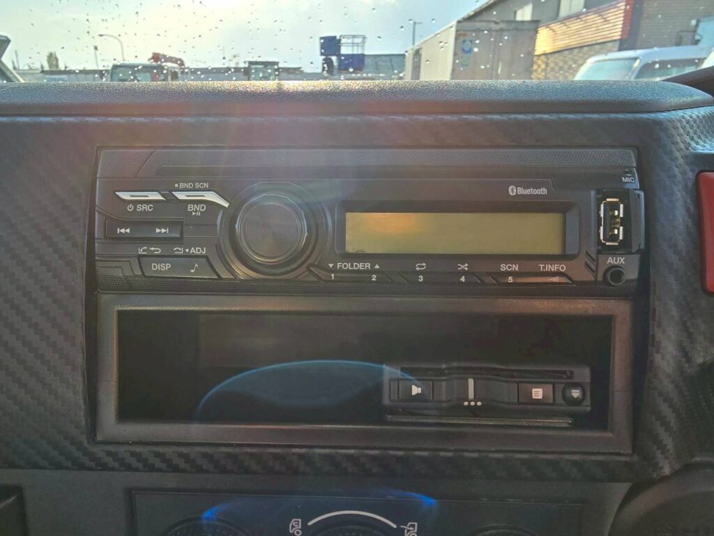 令和１年　日野　レンジャー　４トンダンプ　コボレーン付・荷台塗装済！（車検1年付）