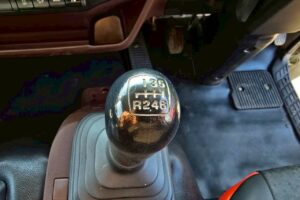 サムネイル: 令和１年　日野　レンジャー　４トンダンプ　コボレーン付・荷台塗装済！（車検1年付）