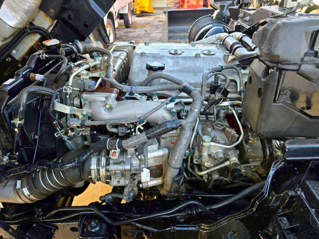 令和１年　日野　レンジャー　４トンダンプ　コボレーン付・荷台塗装済！（車検1年付）