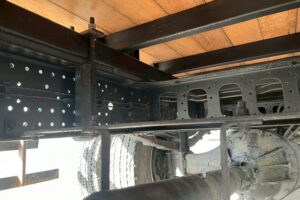 サムネイル: 平成21年　いすゞ　フォワード　４トン４段クレーン　ロングジャッキ・フックイン・ラジコン付