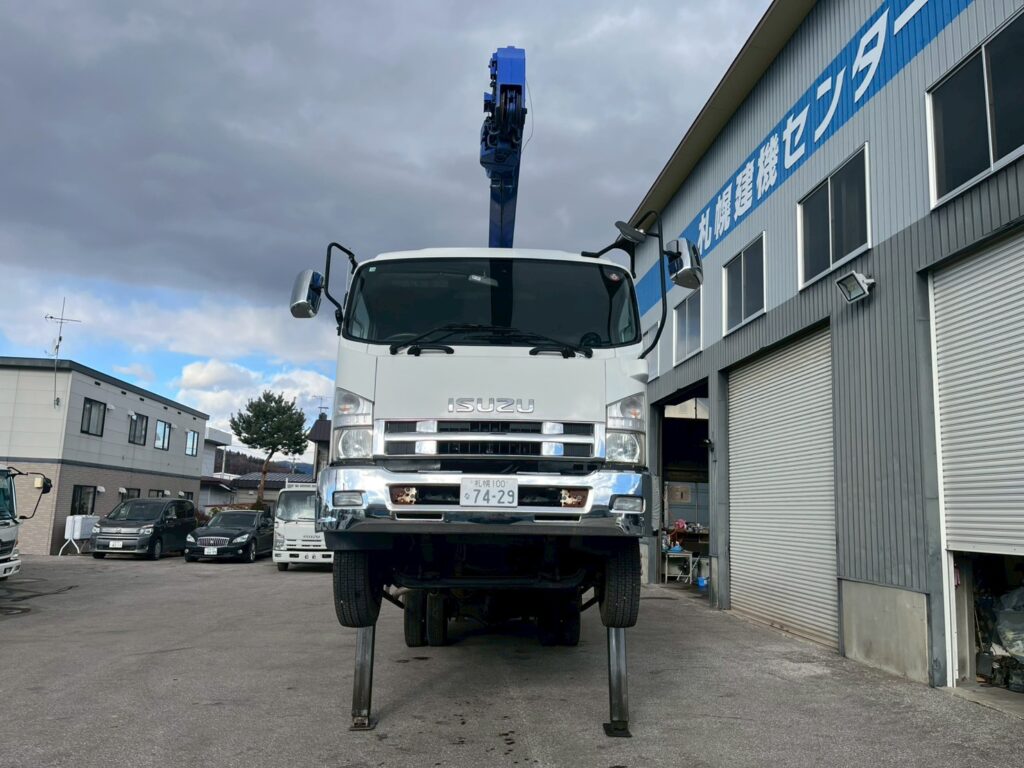 平成21年　いすゞ　フォワード　４トン４段クレーン　ロングジャッキ・フックイン・ラジコン付