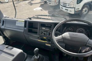 サムネイル: 平成21年　いすゞ　フォワード　４トン４段クレーン　ロングジャッキ・フックイン・ラジコン付