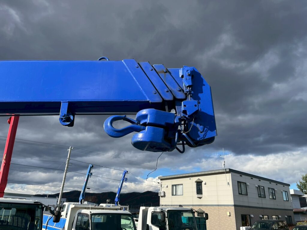 平成21年　いすゞ　フォワード　４トン４段クレーン　ロングジャッキ・フックイン・ラジコン付
