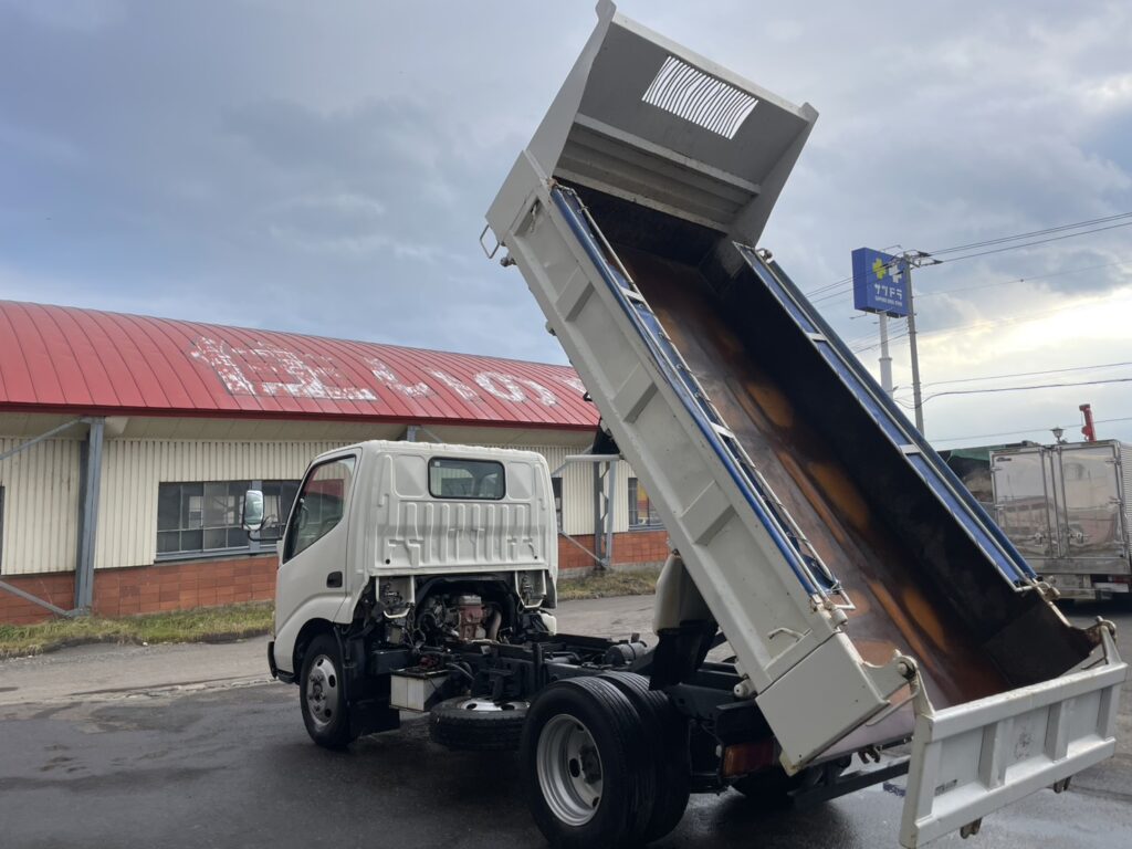 平成20年　デュトロ3トンダンプ　フル装備　5MT　車検1年付