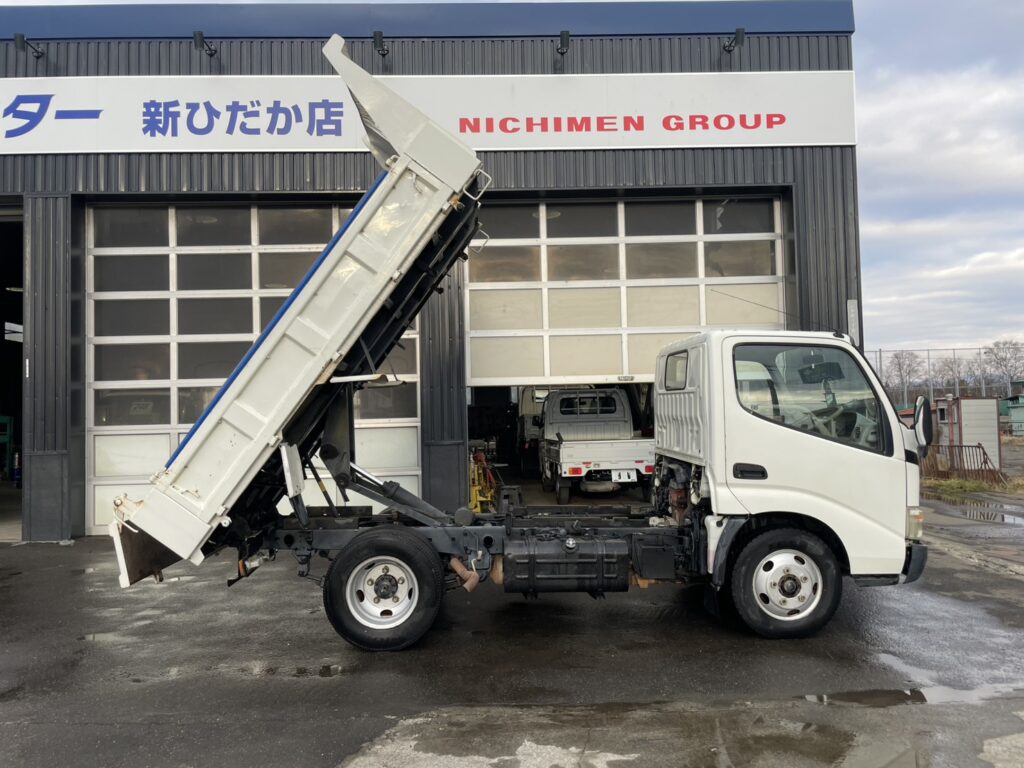 平成20年　デュトロ3トンダンプ　フル装備　5MT　車検1年付