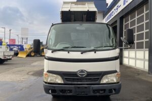 サムネイル: 平成20年　デュトロ3トンダンプ　フル装備　5MT　車検1年付
