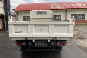 サムネイル: 平成20年　デュトロ3トンダンプ　フル装備　5MT　車検1年付